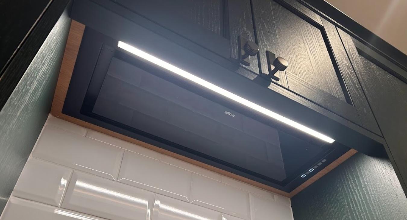 Installing kitchen ventilation 